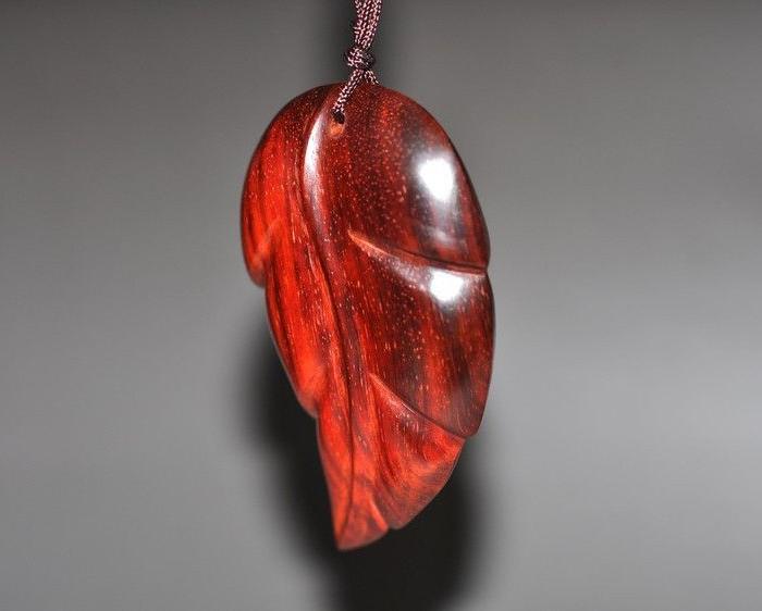 紫檀树叶手把件