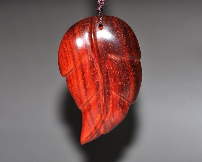 紫檀树叶手把件