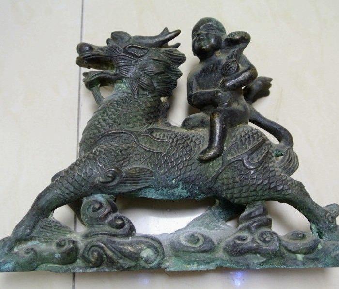 麒麟送子铜摆件