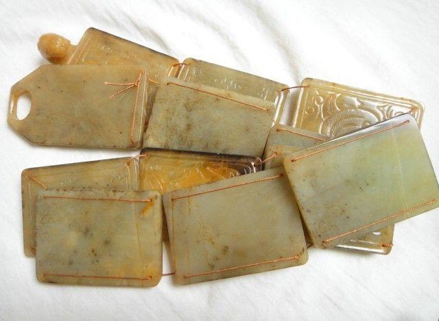 一条十二生肖老和田玉腰带