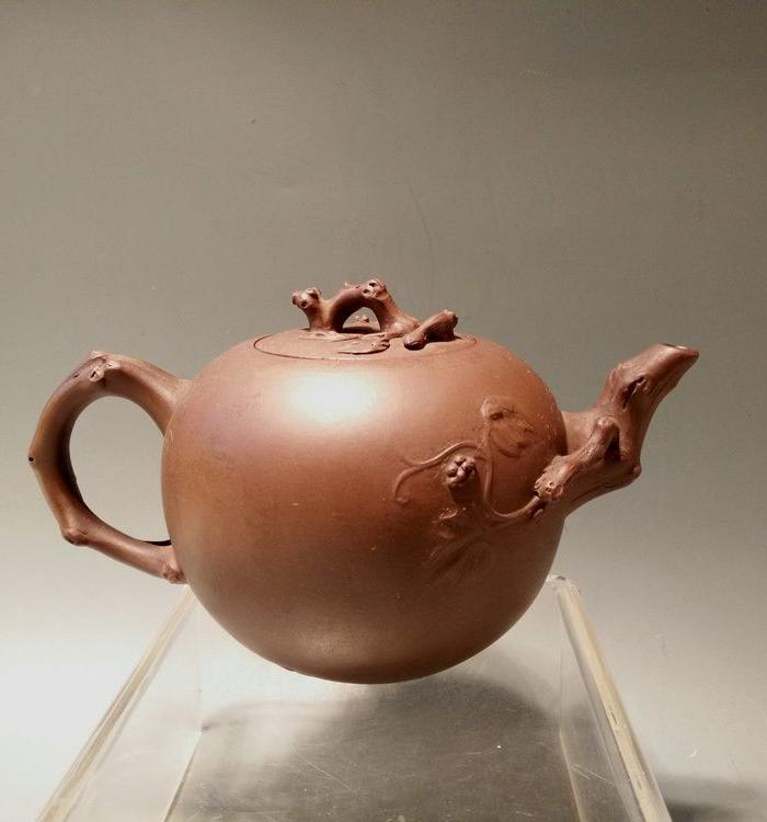 七十年代 何道洪弟子丁爱华 全手工松鼠葡萄老紫砂壶