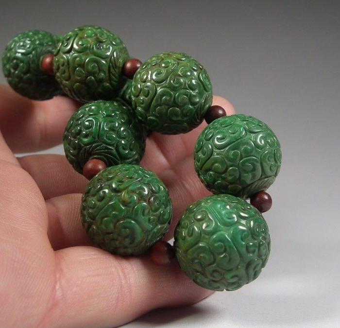 明代摹古战汉绿松石卷云纹大珠手串