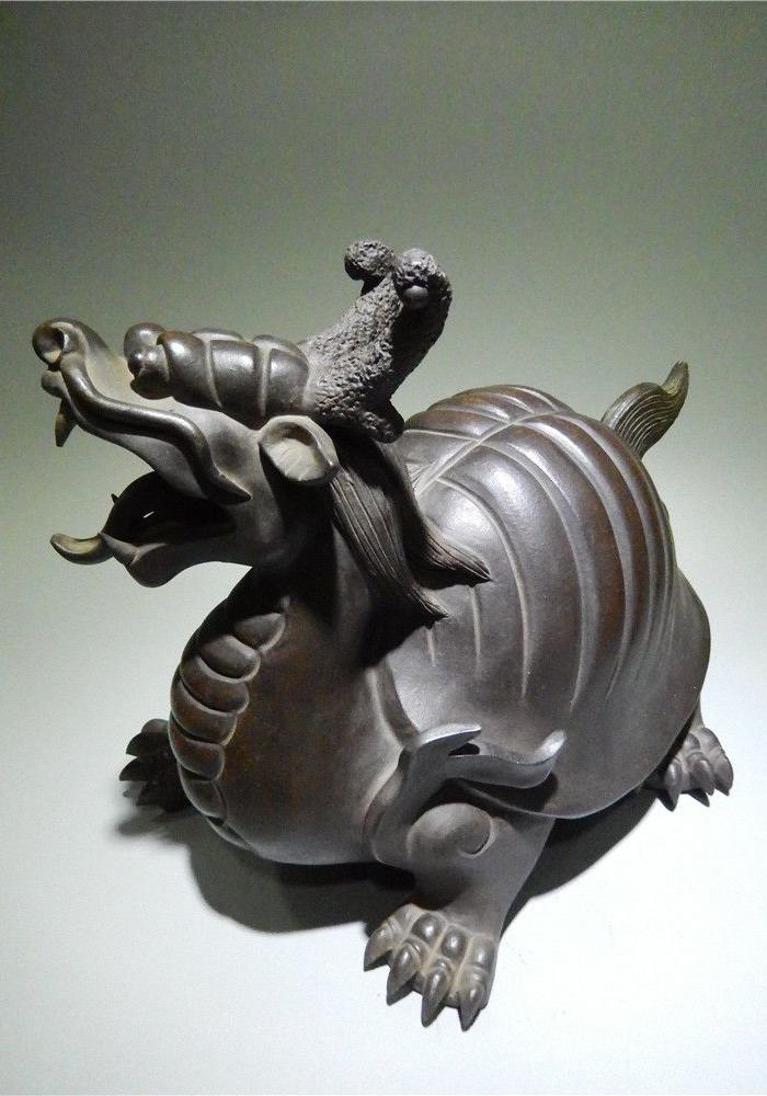 老紫砂 老摆件 龙生九子" 椒图 "