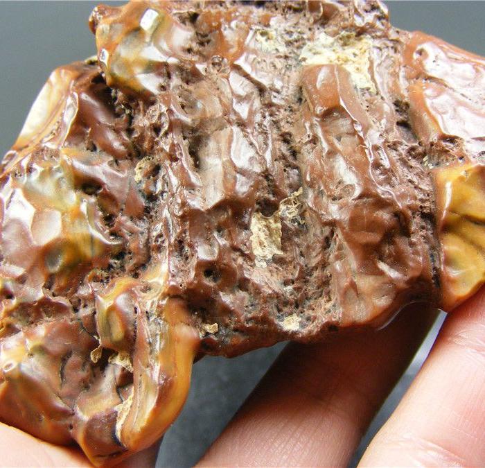 自然天成 内蒙古阿拉善红玛瑙戈壁风砺石摆件(完整)