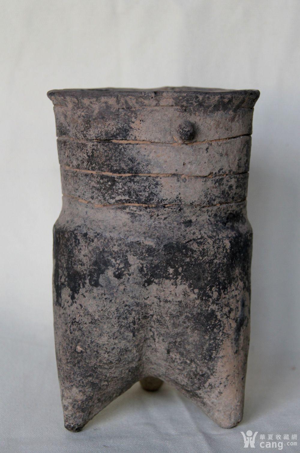 1146.夏家店大陶鬲