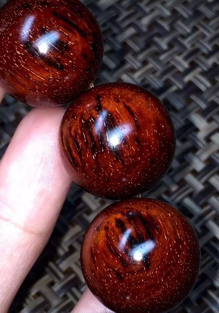 精品小叶紫檀蜘蛛瘤疤纹满星20