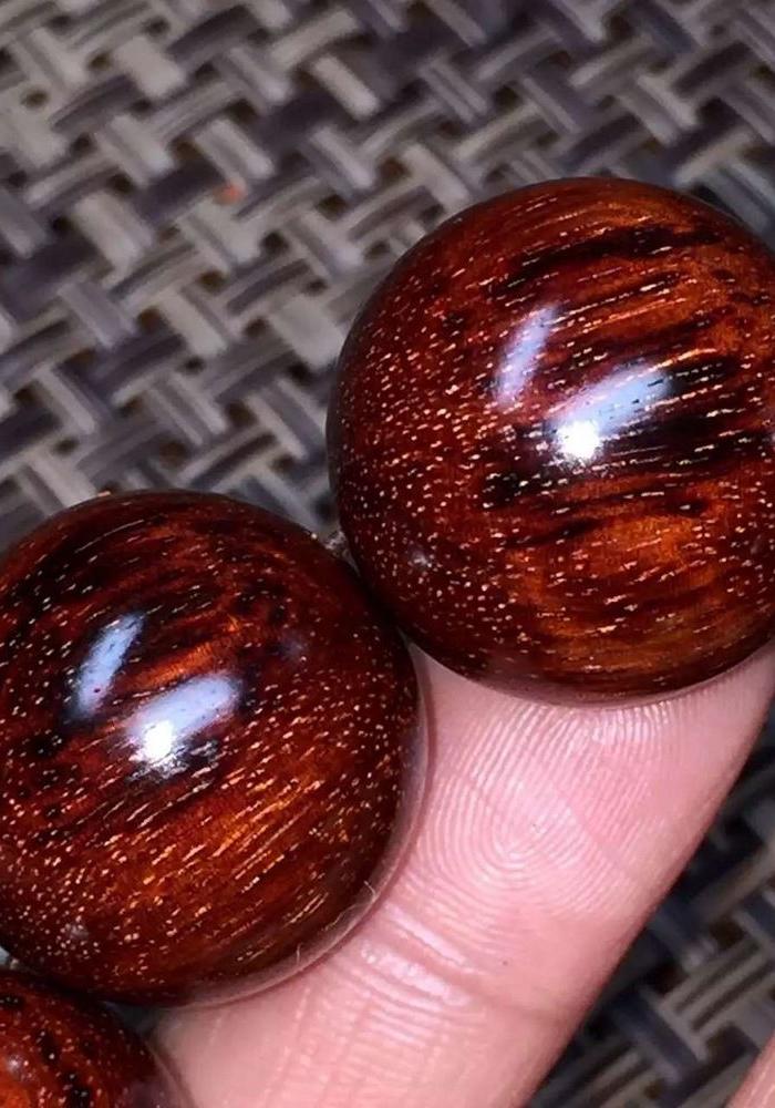 精品小叶紫檀蜘蛛瘤疤纹满星20