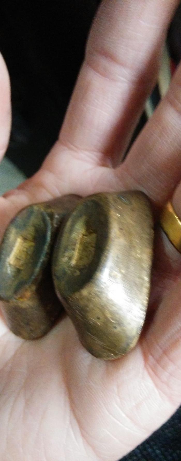 80年代铜元宝一对,招财进宝,包浆不错