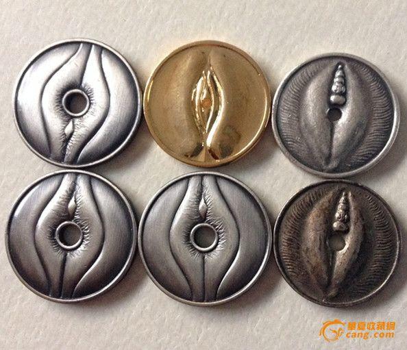 女阴代用币,女阴钱,发财钱,寺庙钱 金银色.200元一枚