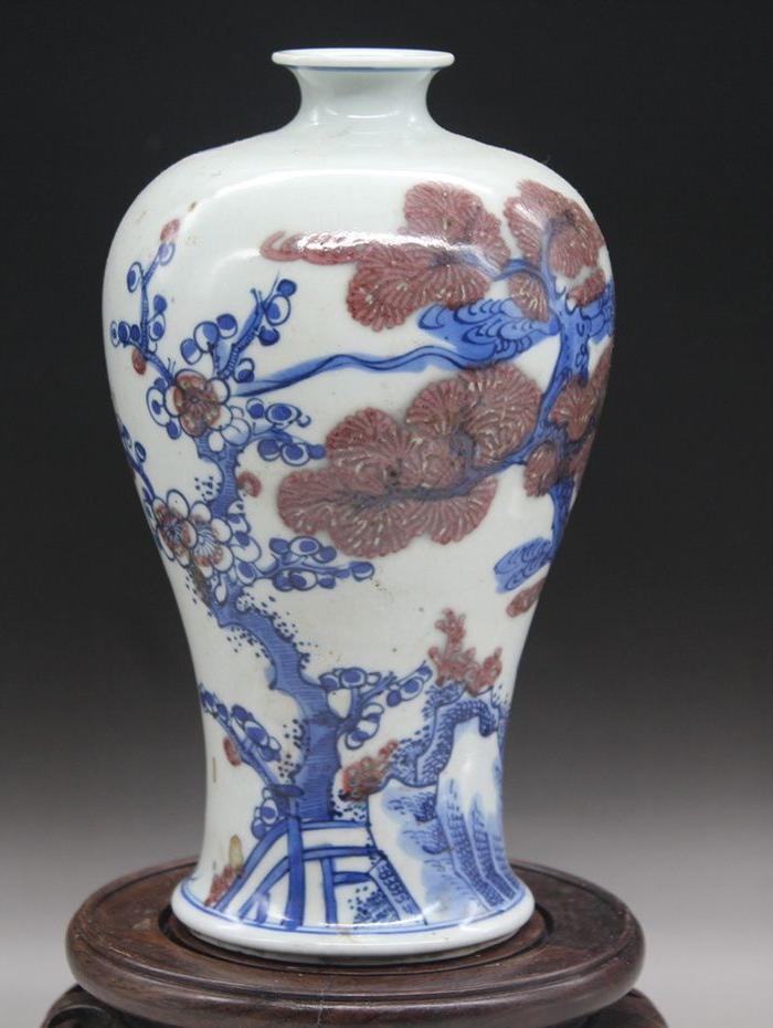 清康熙青花釉里红梅瓶