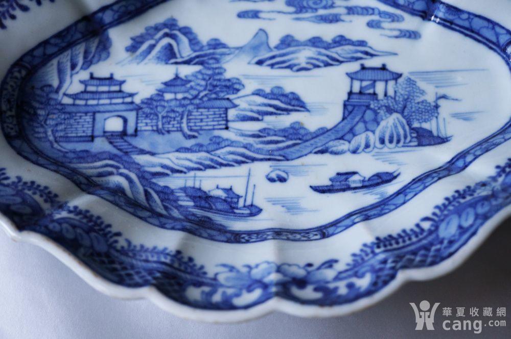 大清乾隆珠江两岸风光山水纹青花菱形葵口赏盘_鉴定频道_华夏收藏网