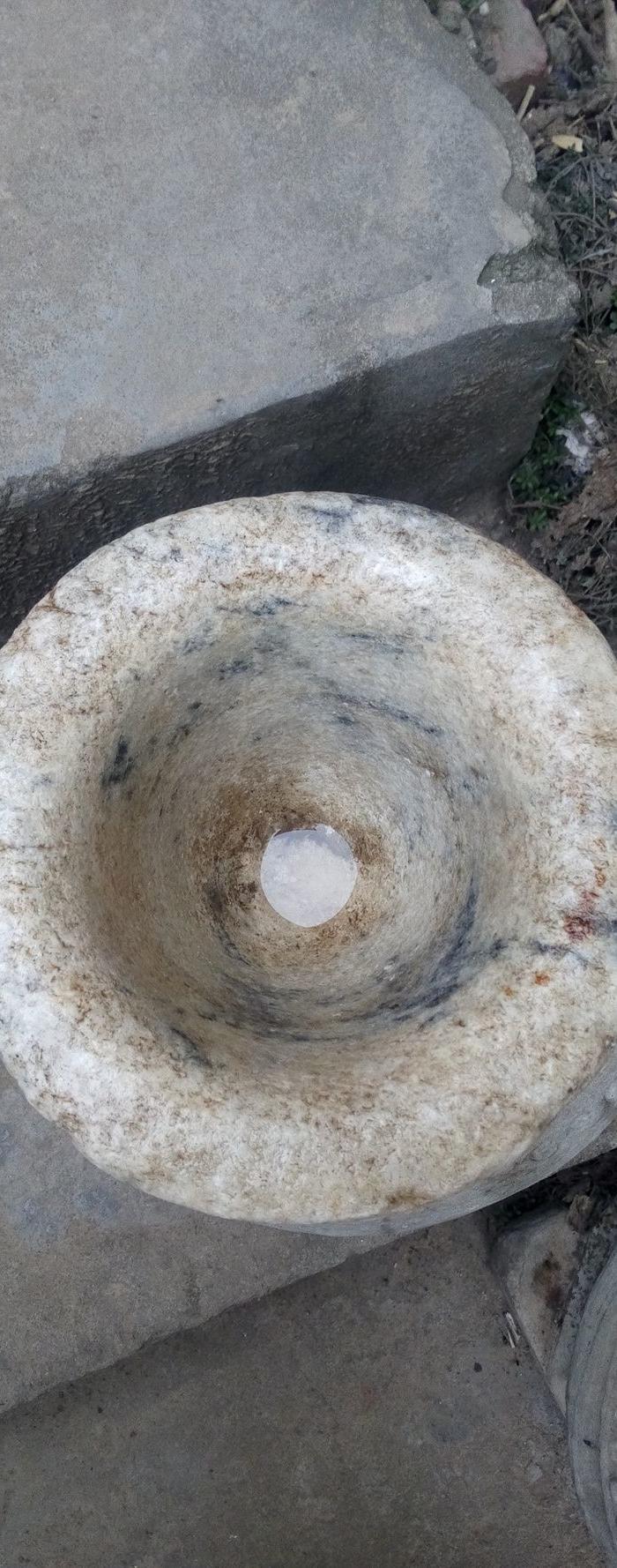 清代汉白玉小石盆摆件