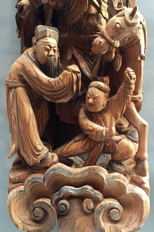 老木雕 — 永春工『 桃园三杰 』典故 高浮雕牛腿一对.