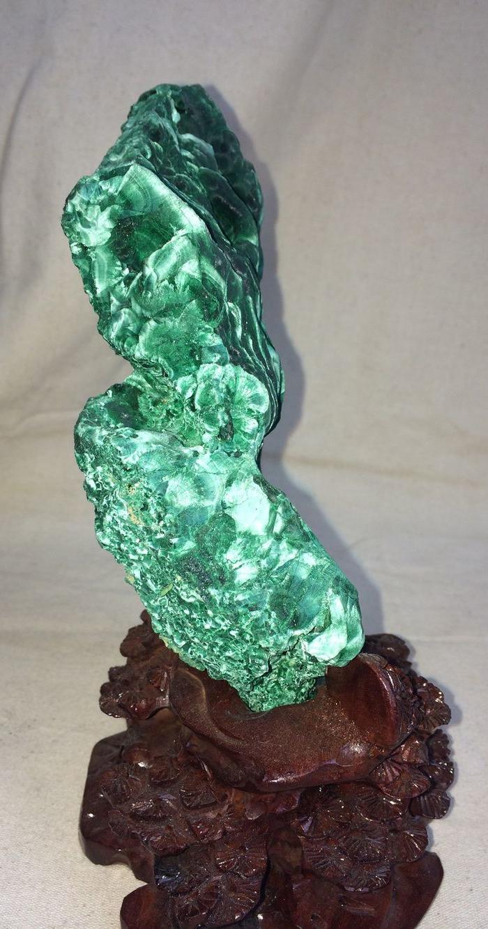 阳春孔雀石原石摆件