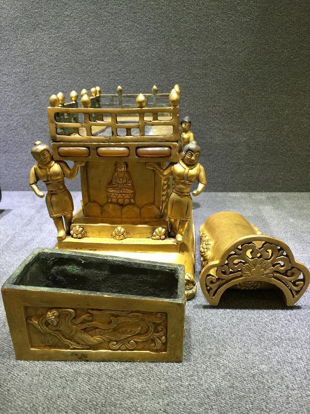 *铜鎏金舍利棺