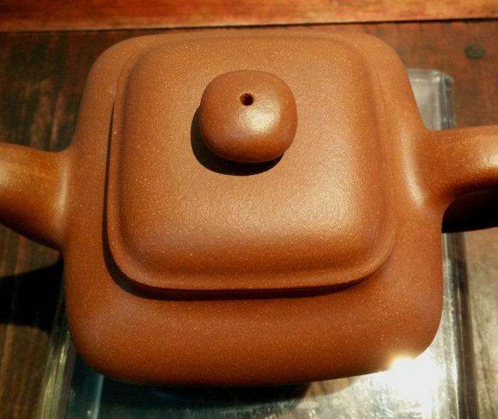 近代名家王石耕款四足炉型紫砂茶壶 传炉壶