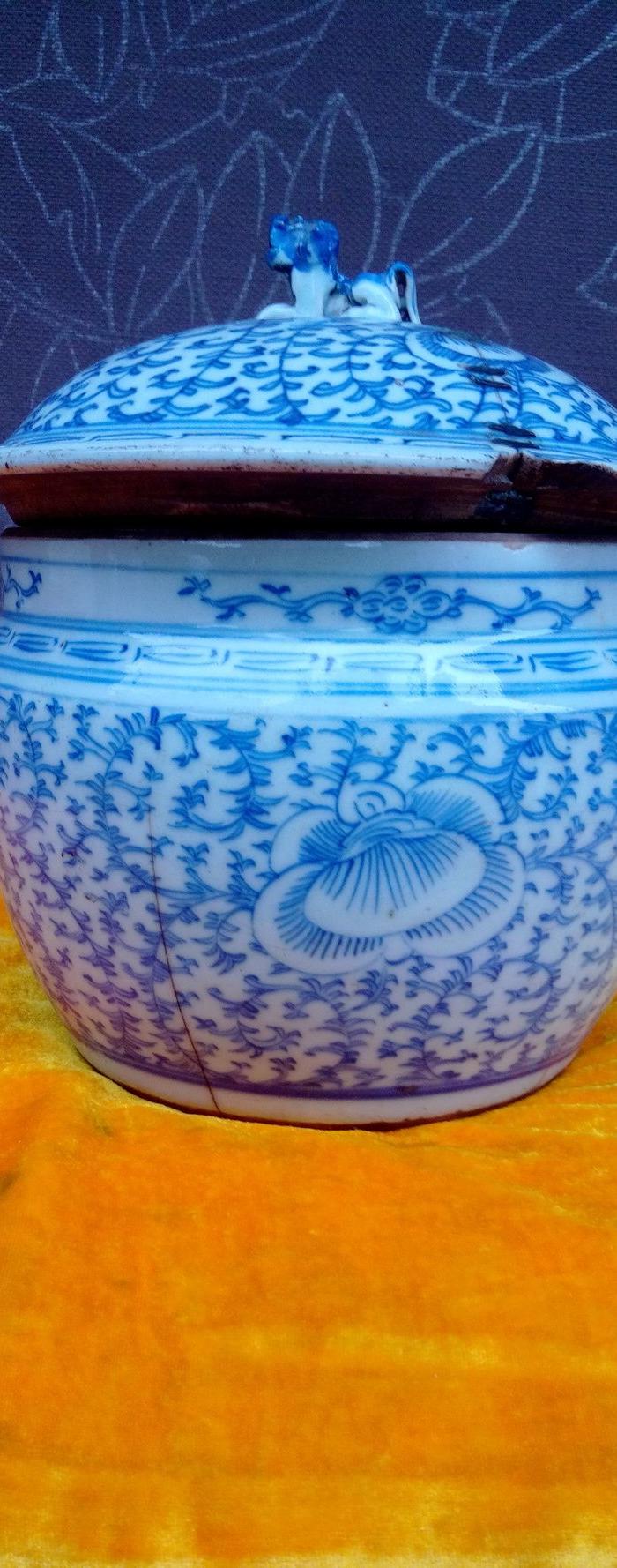 清青花缠枝莲粥罐