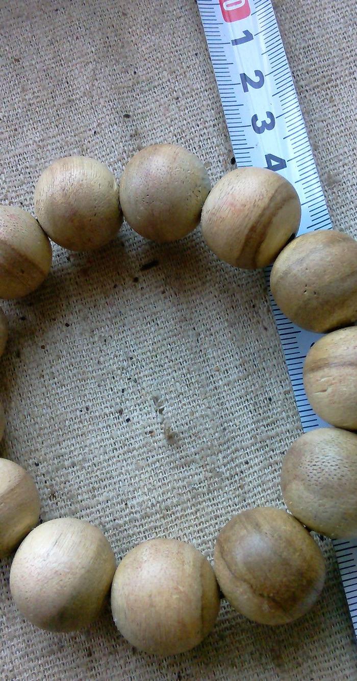 白奇楠手串(19mm)