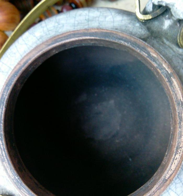 上釉紫砂民国老壶(310g)