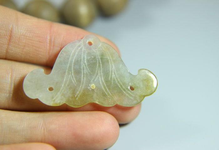 老翡翠~清代 ~荷叶 冰种 挂件 ~古代艺术