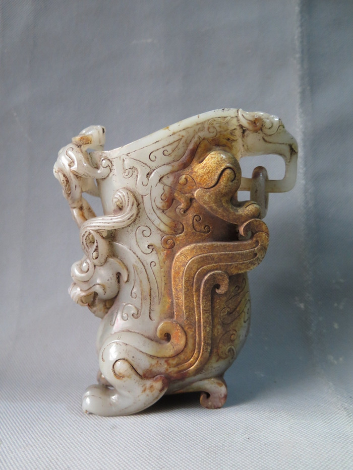 战汉和田玉爵杯