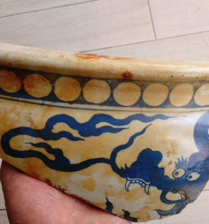 嘉靖官窑龙纹缸片标本 回青料
