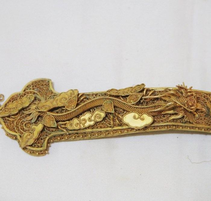 明代银鎏金蕾丝镶宝石如意