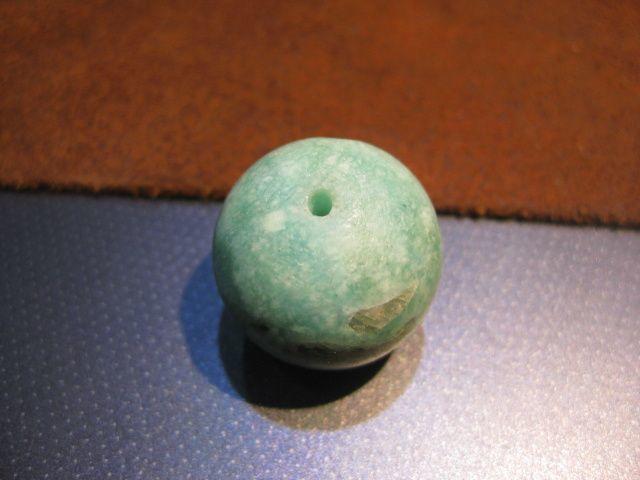 清代圆天河石珠子