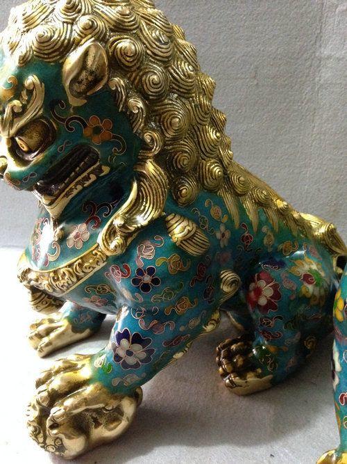 珐琅彩掐丝鎏金瑞兽狮子一对