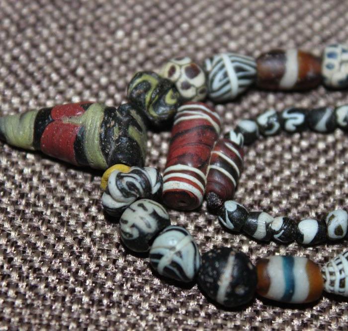 喜洋洋藏品 楼兰老琉璃珠串