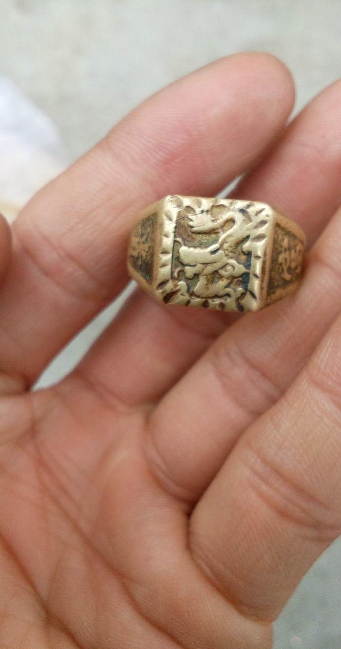 明代铜含金龙纹富贵戒指