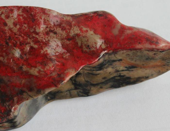 昌化鸡血石朱砂地小摆件