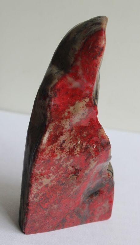 昌化鸡血石朱砂地小摆件