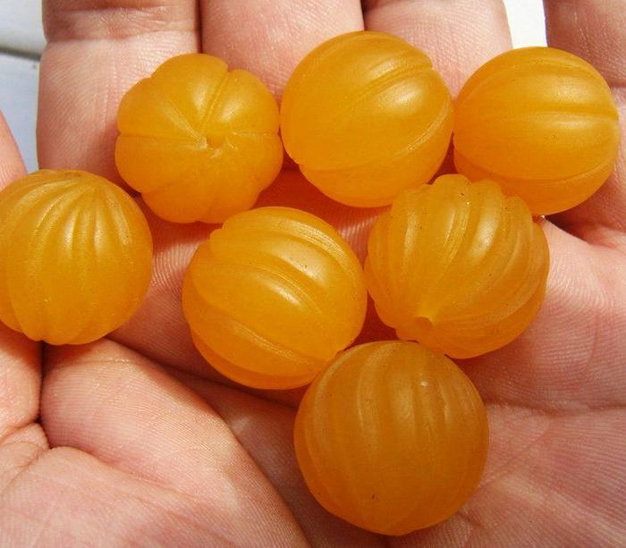 清代黄玛瑙珠7颗