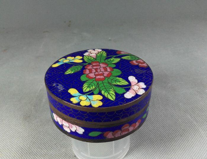 晚清:掐丝珐琅"富贵牡丹"八宝印泥盒(基本完好)