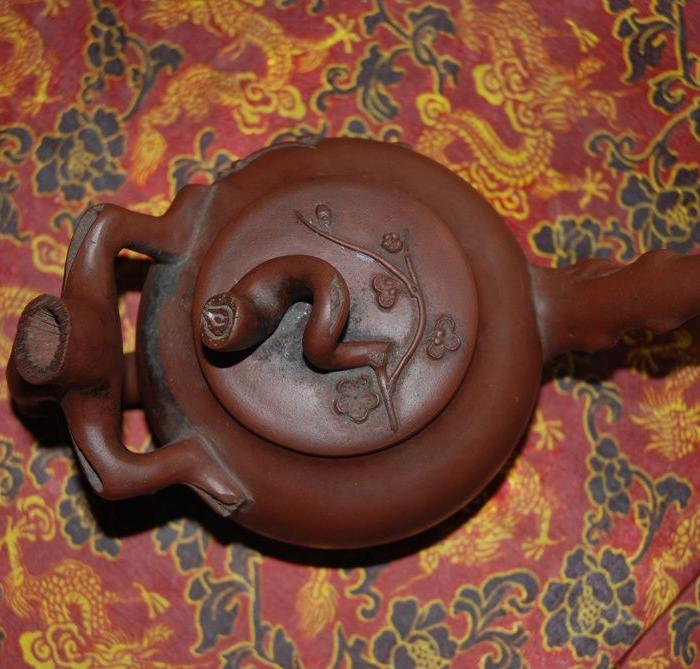 吴顺根作紫砂壶