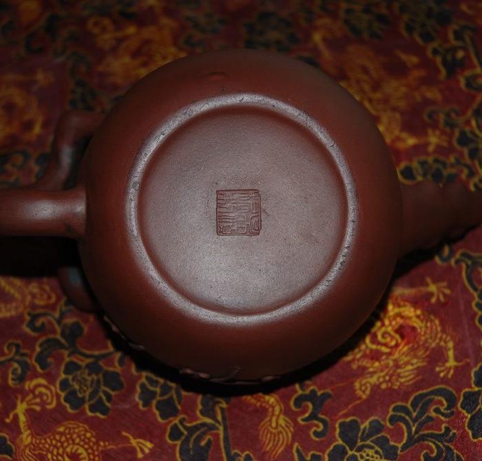 吴顺根作紫砂壶