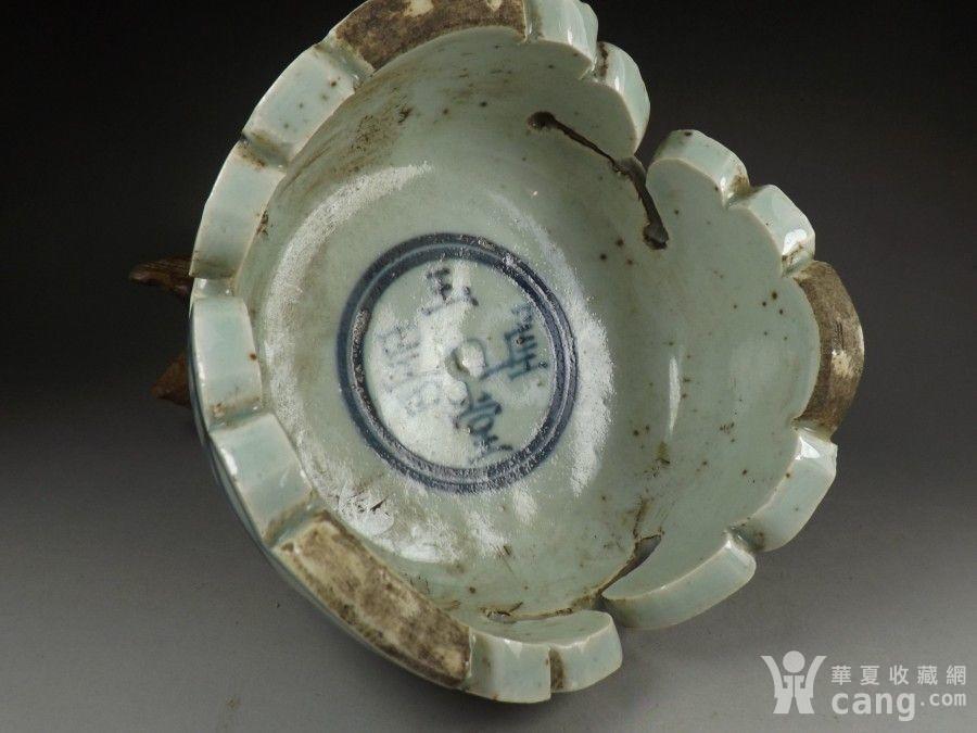 明代晚期.玉堂佳器青花人物纹饰瓷底座