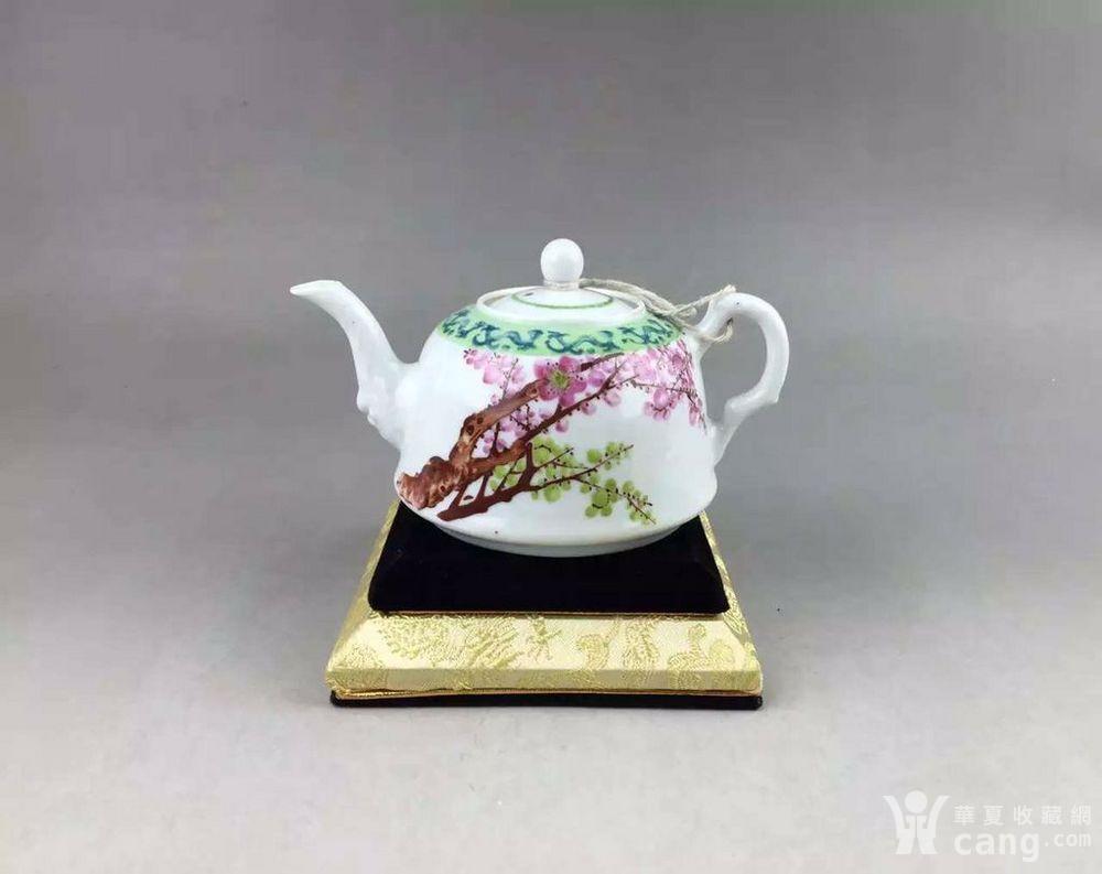 民国名家"余正青"粉彩双色梅花茶壶