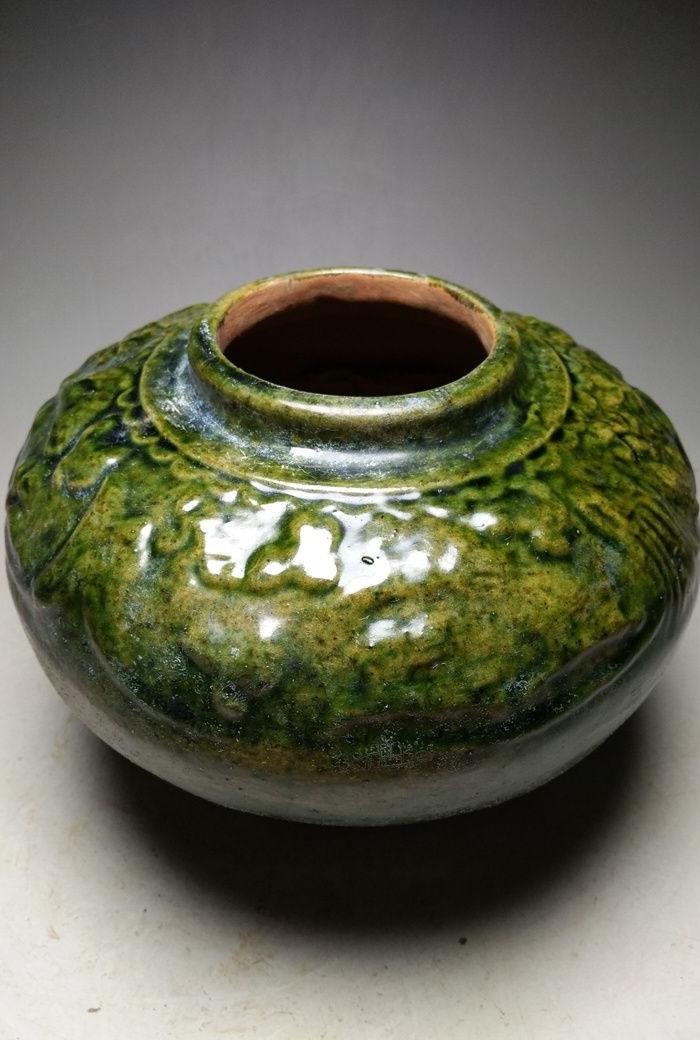 汉绿釉跑兽罐