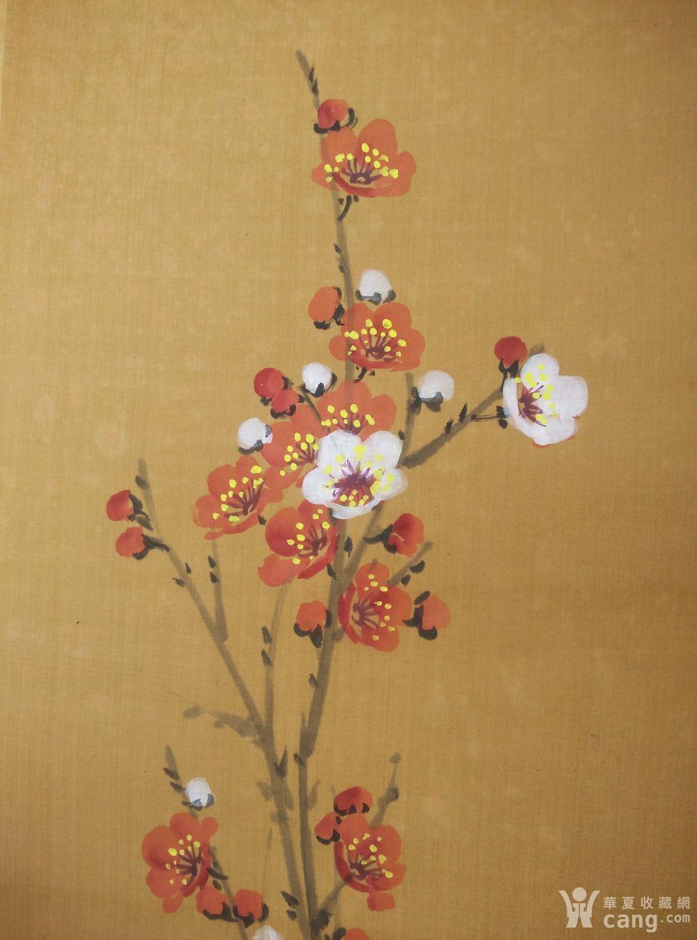 晚清民国时期文人墨客绘画的梅花锦鸟图