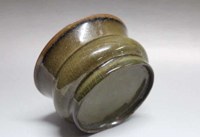 南宋溪口官窑渣斗