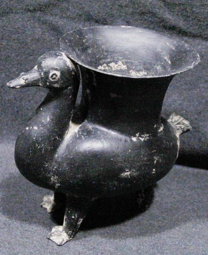 齐家文化鸳鸯尊