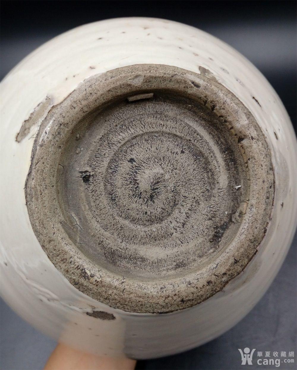 元代磁州窑白地褐彩三凤纹嘟噜瓶