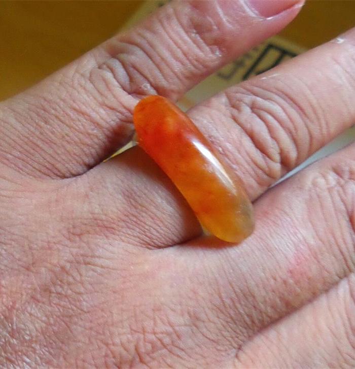 灵动冰种红翡清代老翡翠马鞍戒指