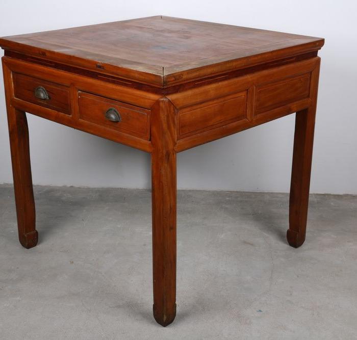 一张漂亮的民国老书房桌