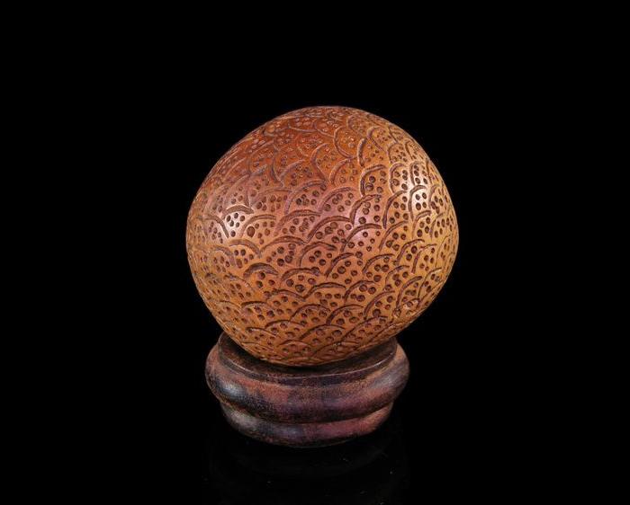 黄杨木雕荔枝一对