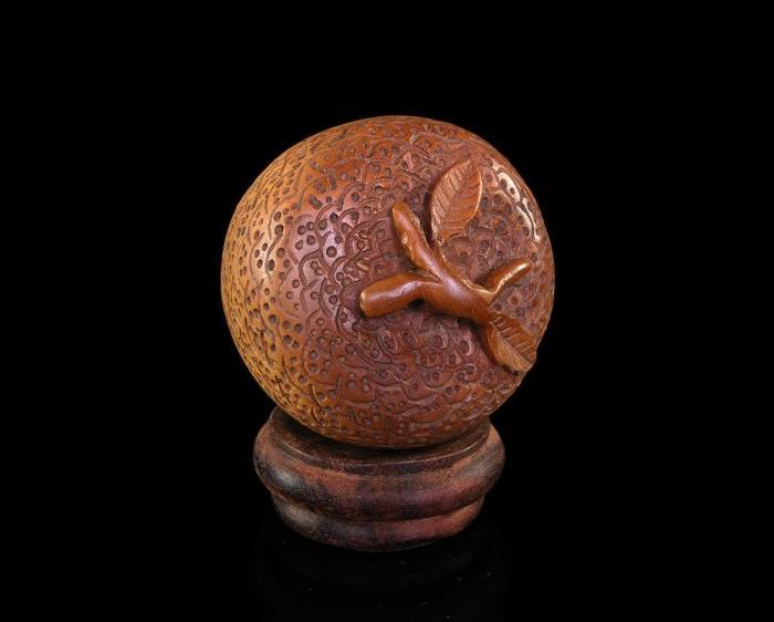 黄杨木雕荔枝一对