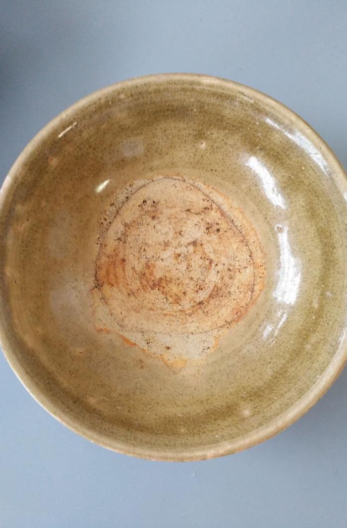 北宋龙泉碗一对(包老保真)