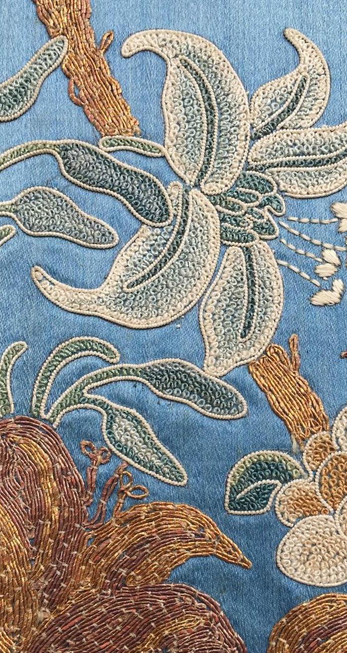 清代 老绣 双色盘金打籽绣 灵芝佛手图